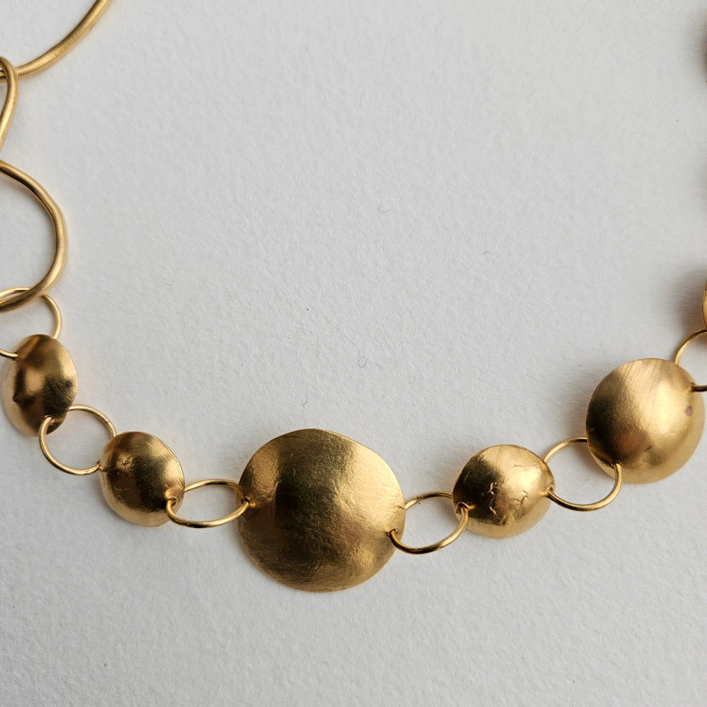collar Pireo