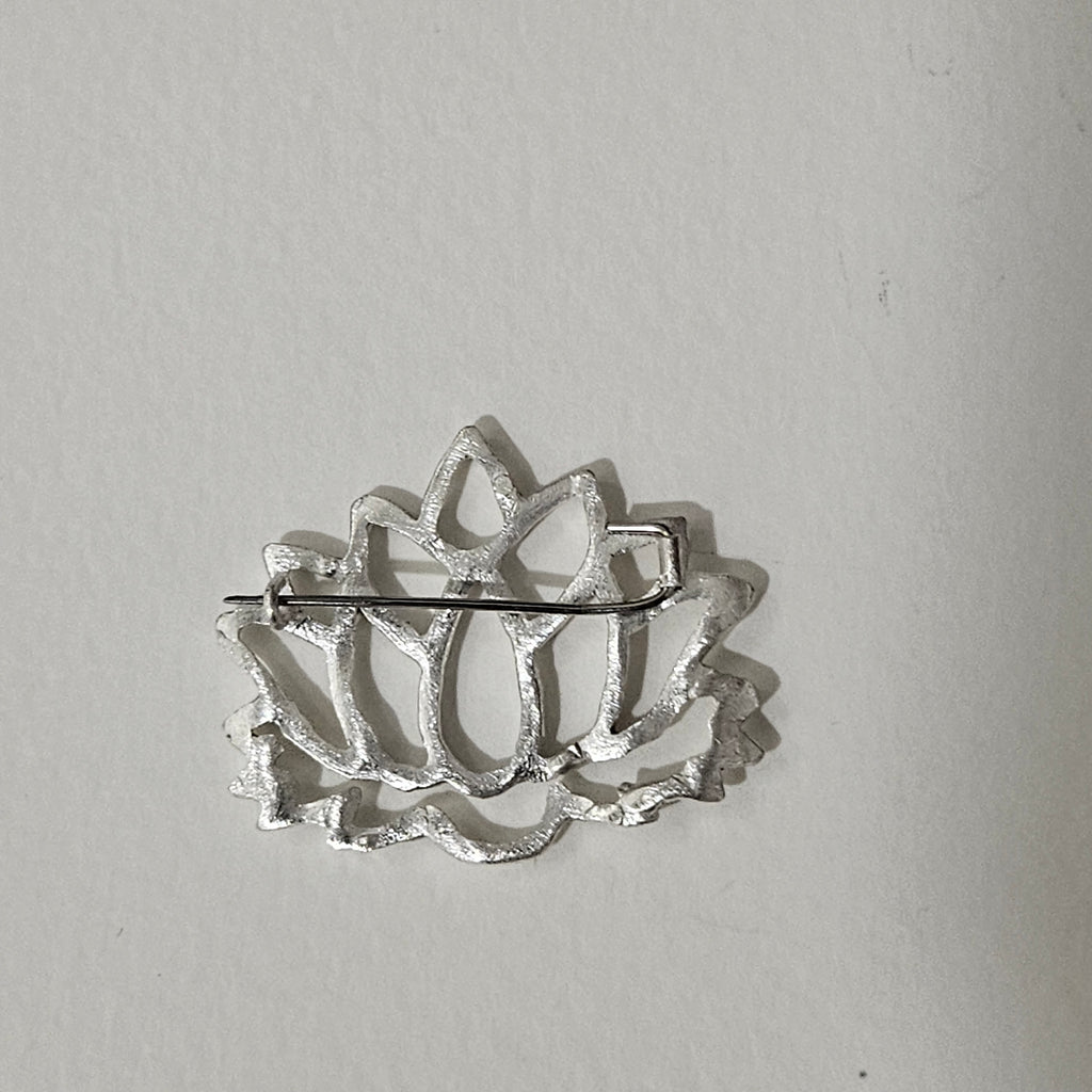 broche Lotus
