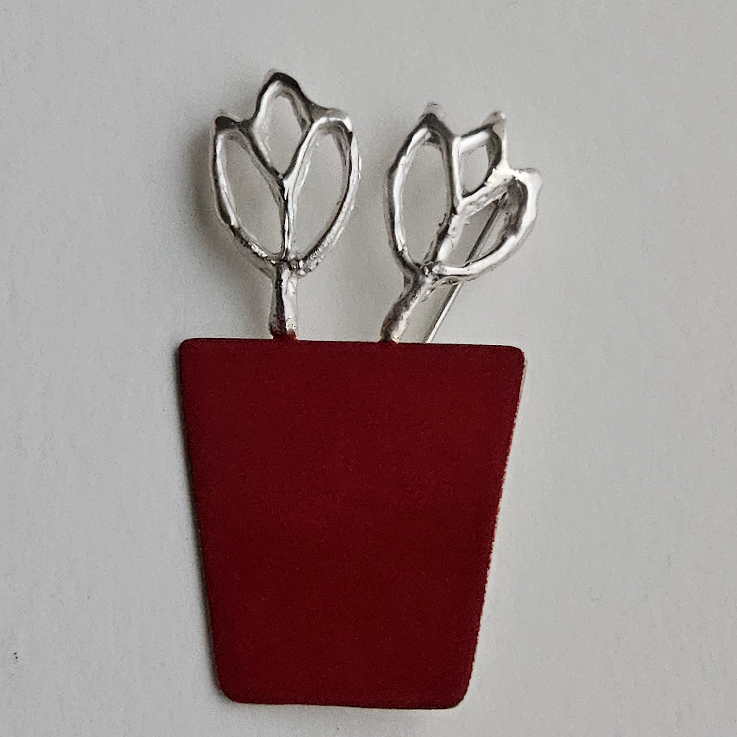 broche Tulips in a pot