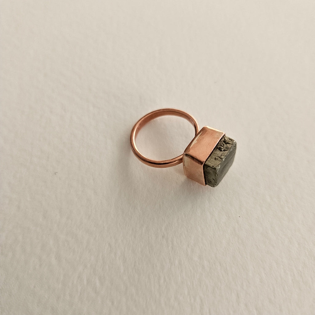 anillo Pirita