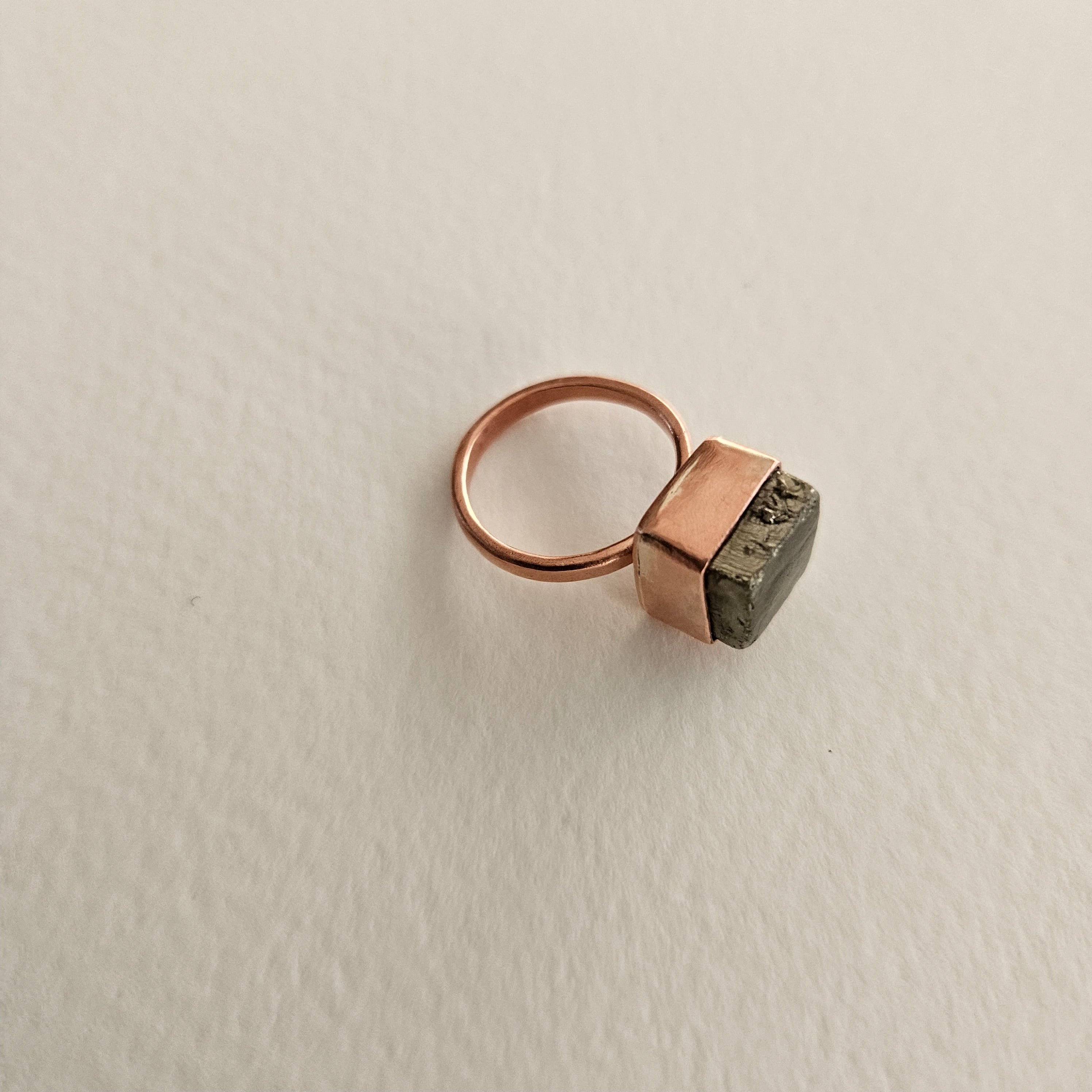 anillo Pirita